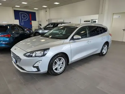 Begagnad Ford Focus 120 HK (88 kW) 2020 Silver Kombi