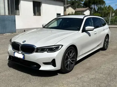 Usata BMW 320 Sport Line 190 CV (139 kW) 2020 Bianco Station wagon
