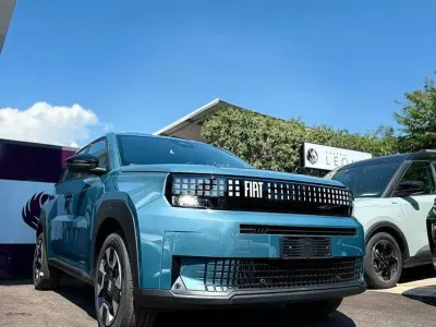 Nuova Fiat Grande Panda Business 101 CV (74 kW) 2026 Azzurro acqua Utilitaria