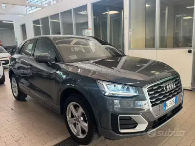Usata Audi Q2 Business 116 CV (85 kW) 2017 Grigio SUV