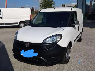 Usata Fiat Doblò Easy 90 CV (66 kW) 2022 Bianco Monovolume