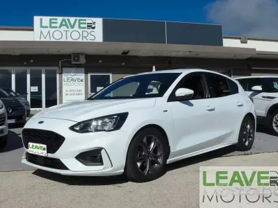 Usata Ford Focus ST-Line 120 CV (88 kW) 2020 Bianco Berlina