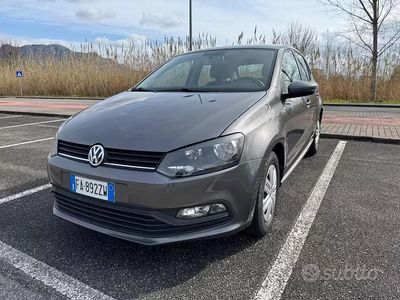 Usata VW Polo Comfortline 90 CV (66 kW) 2015 Grigio Berlina