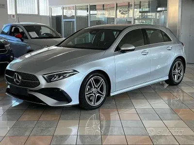 Usata Mercedes A180 AMG Line Premium 136 CV (100 kW) 2025 Grigio Berlina