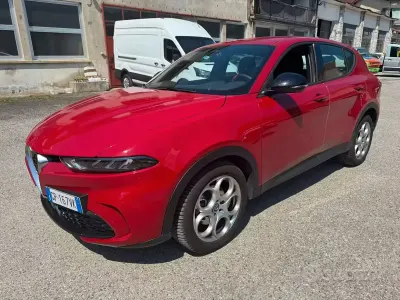 Usata Alfa Romeo Tonale Ti 131 CV (96 kW) 2023 Rosso SUV