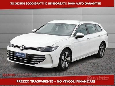 Nuova VW Passat Business 2025 Bianco Station wagon