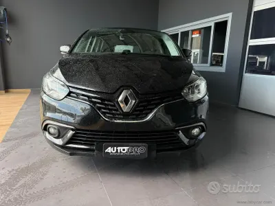 Usata Renault Scénic IV Business 120 CV (88 kW) 2019 Nero Monovolume