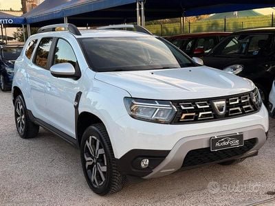 Usata Dacia Duster Prestige 101 CV (74 kW) 2022 Bianco SUV