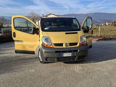 Usata Renault Trafic 101 CV (74 kW) 2004 Monovolume