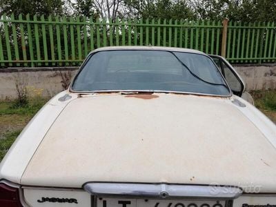 Usata Jaguar XJ6 200 CV (147 kW) 1982 Bianco Berlina