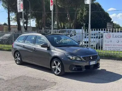 Usata Peugeot 308 Allure 131 CV (96 kW) 2018 Grigio Station wagon