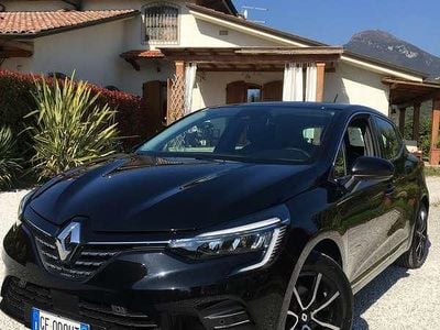 Usata Renault Clio V Intens 101 CV (74 kW) 2021 Nero Berlina