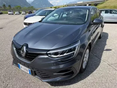 Usata Renault Mégane GrandTour Equilibre 116 CV (85 kW) 2023 Grigio Station wagon