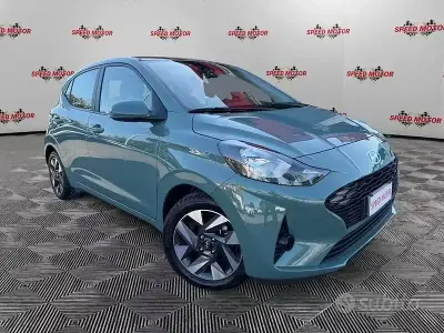 Usata Hyundai i10 63 CV (46 kW) 2024 Verde Utilitaria