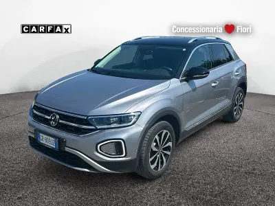 Usata VW T-Roc Style 110 CV (80 kW) 2023 Argento SUV