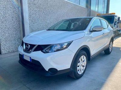 Usata Nissan Qashqai Visia 110 CV (80 kW) 2014 Bianco SUV