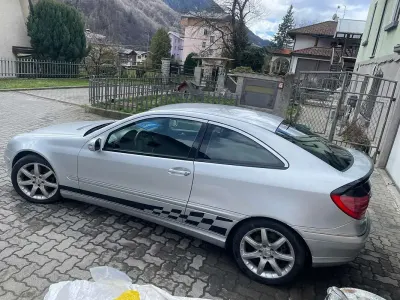 Usata Mercedes C220 Avantgarde 150 CV (110 kW) 2008 Coupé