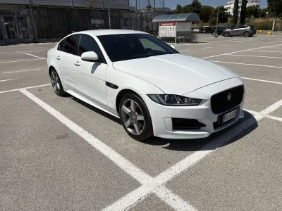 Usata Jaguar XE R-Sport 241 CV (177 kW) 2018 Berlina