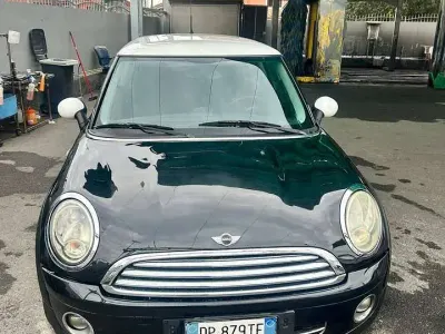 Usata Mini Cooper D Chili 109 CV (80 kW) 2008 Nero Utilitaria