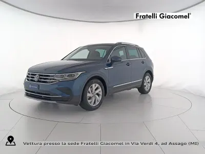 Käytetty VW Tiguan Elegance 150 HP (110 kW) 2023 Sininen Katumaasturi