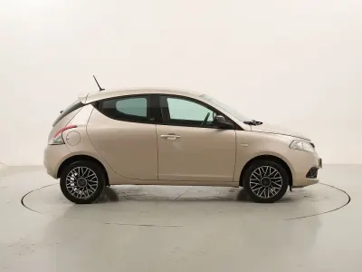 Usata Lancia Ypsilon Gold 69 CV (50 kW) 2020 Beigebeige Utilitaria