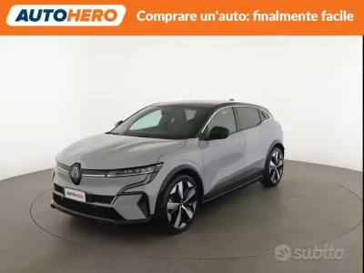 Usata Renault Mégane 55 kW (75 CV) 2023 Grigio SUV