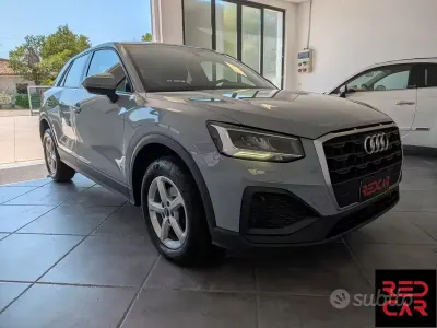 Usata Audi Q2 Ambiente 116 CV (85 kW) 2021 Grigio freccia perlato SUV