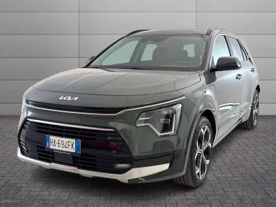 Usata Kia Niro 92 CV (67 kW) 2025 Verde SUV