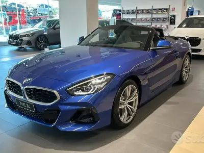 Usata BMW Z4 197 CV (144 kW) 2024 Blu Cabrio