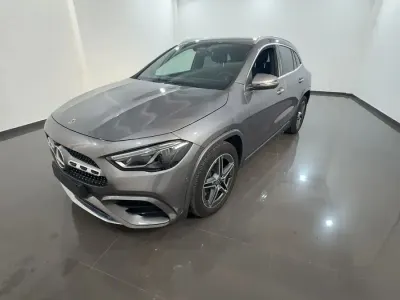 Usata Mercedes GLA200 AMG line 150 CV (110 kW) 2024 Nero SUV
