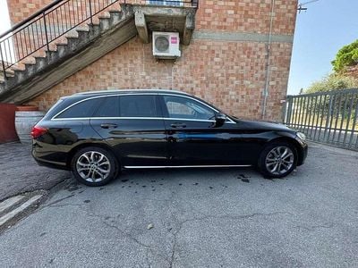 Usata Mercedes C220 Business 170 CV (125 kW) 2018 Nero Station wagon