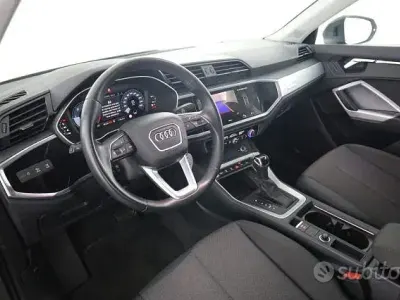 Usata Audi Q3 Business Plus 150 CV (110 kW) 2024 Grigio SUV