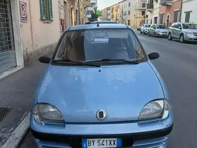 Usata Fiat 600 54 CV (39 kW) 2002 Blu/azzurro Utilitaria