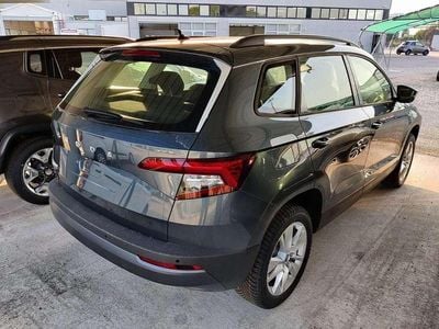 Grigio Usata 2020 Skoda Karoq Ambition SUV | 17.900 € (Buon prezzo)