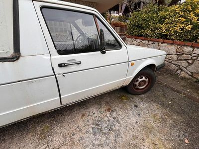 Begagnad VW Caddy 75 HK (55 kW) 1987 Minibuss