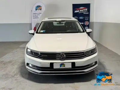 Usata VW Passat Highline 150 CV (110 kW) 2015 Bianco Station wagon