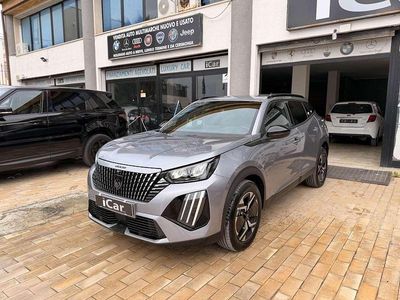 Usata Peugeot 2008 Allure 101 CV (74 kW) 2025 Grigio antracite SUV