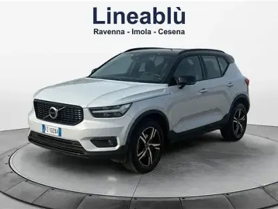 Usata Volvo XC40 R-Design 150 CV (110 kW) 2019 Grigio SUV