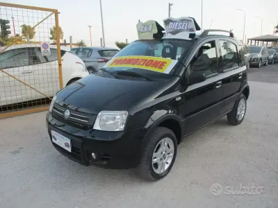 Usata Fiat Panda 4x4 69 CV (50 kW) 2007 Nero Utilitaria