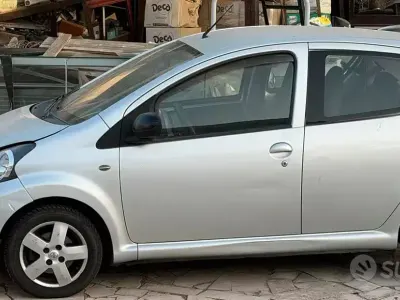 Usata Toyota Aygo 67 CV (49 kW) 2006 Utilitaria