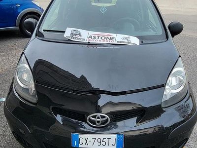 Second-hand Toyota Aygo 68 CP (50 kW) 2010 Negru Hatchback