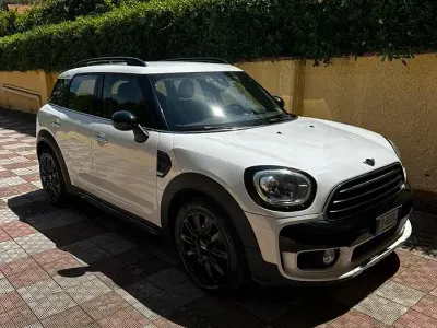 Käytetty Mini Countryman 116 HP (85 kW) 2018 Valkoinen Katumaasturi