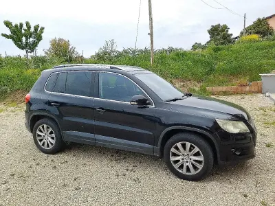 Usata VW Tiguan 140 CV (102 kW) 2008 Nero SUV