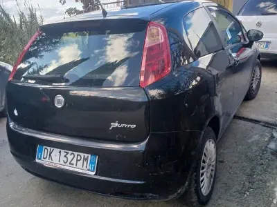 Usata Fiat Grande Punto 65 CV (47 kW) 2008 Nero Utilitaria