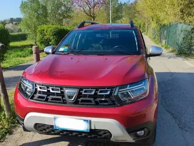Usata Dacia Duster Prestige 101 CV (74 kW) 2021 Rosso SUV