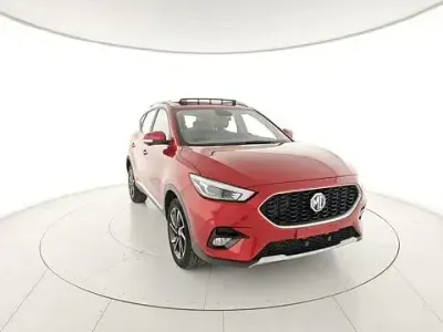 Usata MG ZS Luxury 111 CV (81 kW) 2023 Rosso SUV
