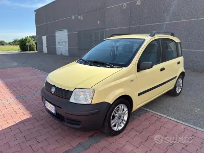 Usata Fiat Panda 54 CV (39 kW) 2006 Giallo Utilitaria