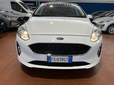 Usata Ford Fiesta 69 CV (50 kW) 2018 Bianco Utilitaria