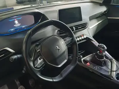 Usata Peugeot 3008 131 CV (96 kW) 2020 Nero SUV