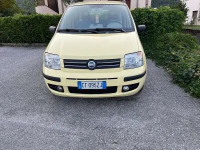 Usata Fiat Panda Dynamic 60 CV (44 kW) 2005 Giallo Utilitaria